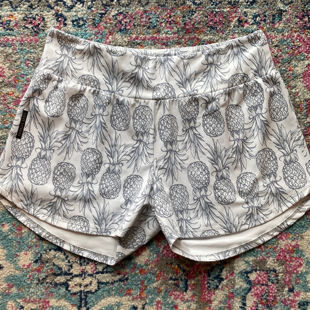 Love Fitness Athletic Shorts Size XL